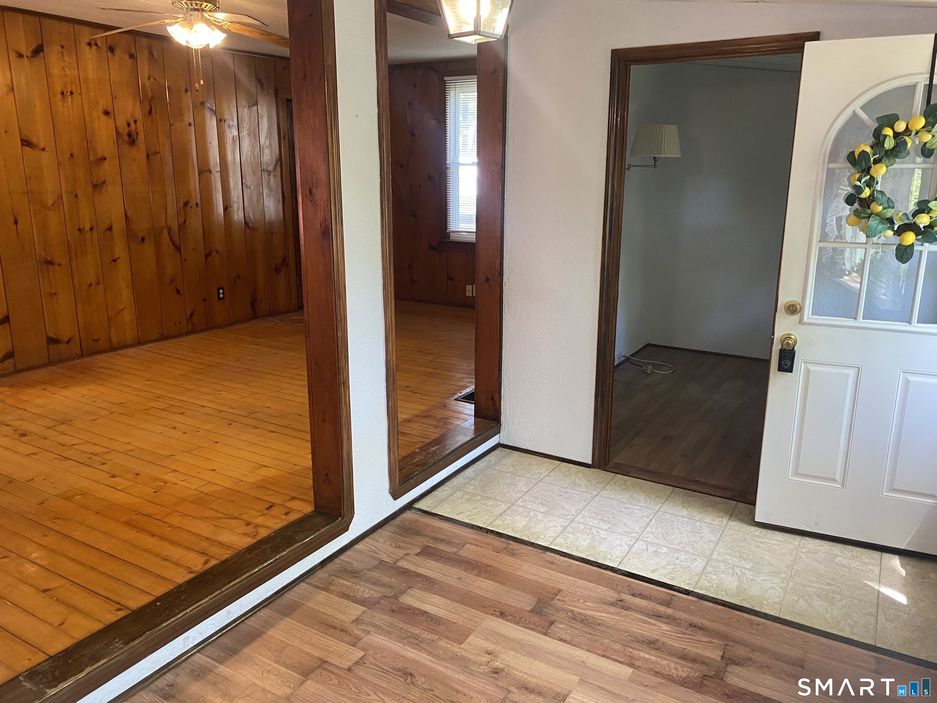 31 West Shore Drive Enfield CT 06082
