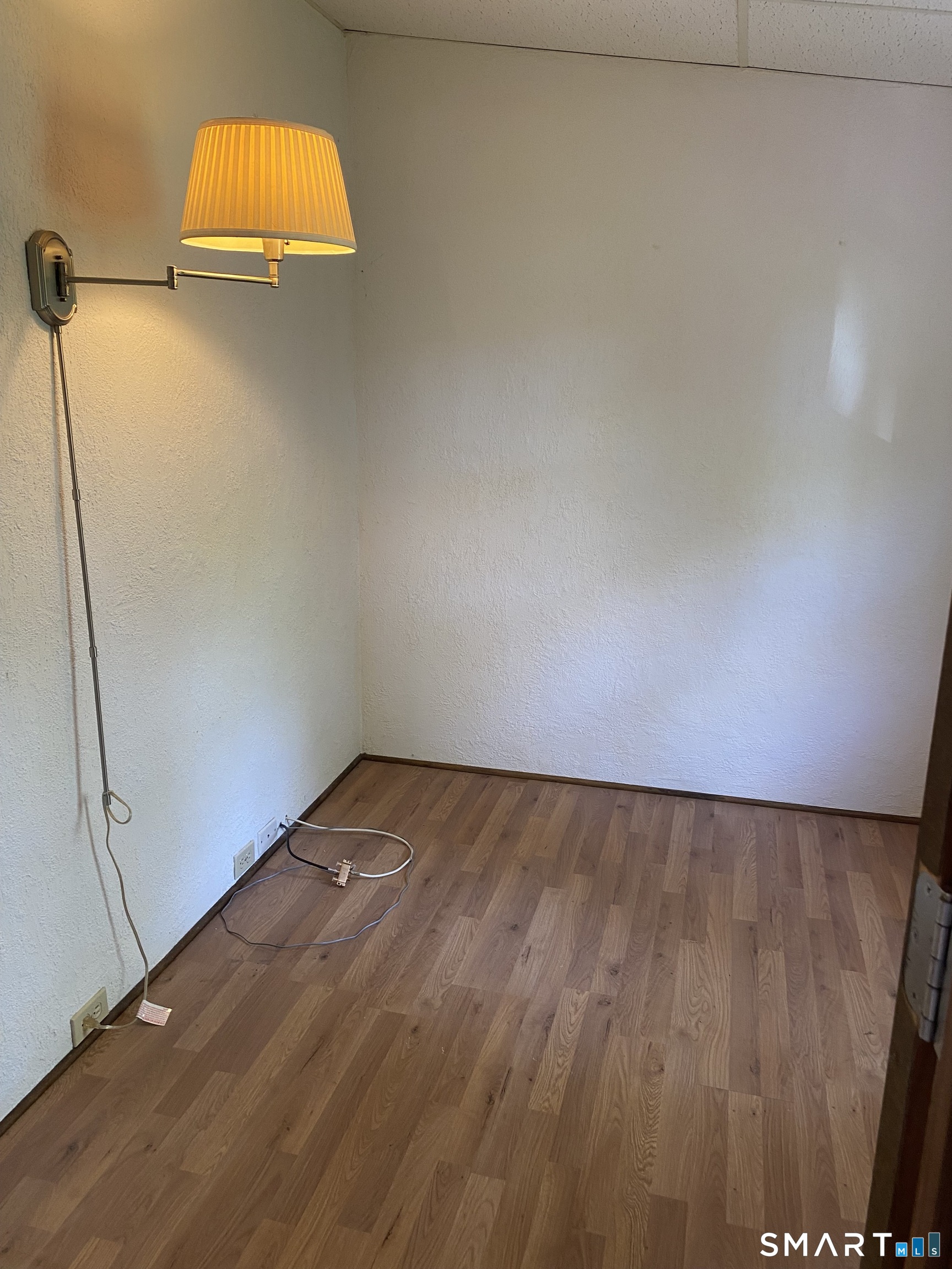 31 West Shore Drive Enfield CT 06082