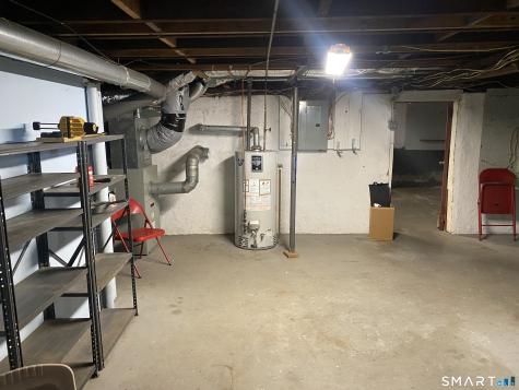31 West Shore Drive Enfield CT 06082