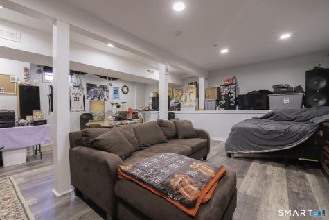 744 Russell Street New Haven CT 06513