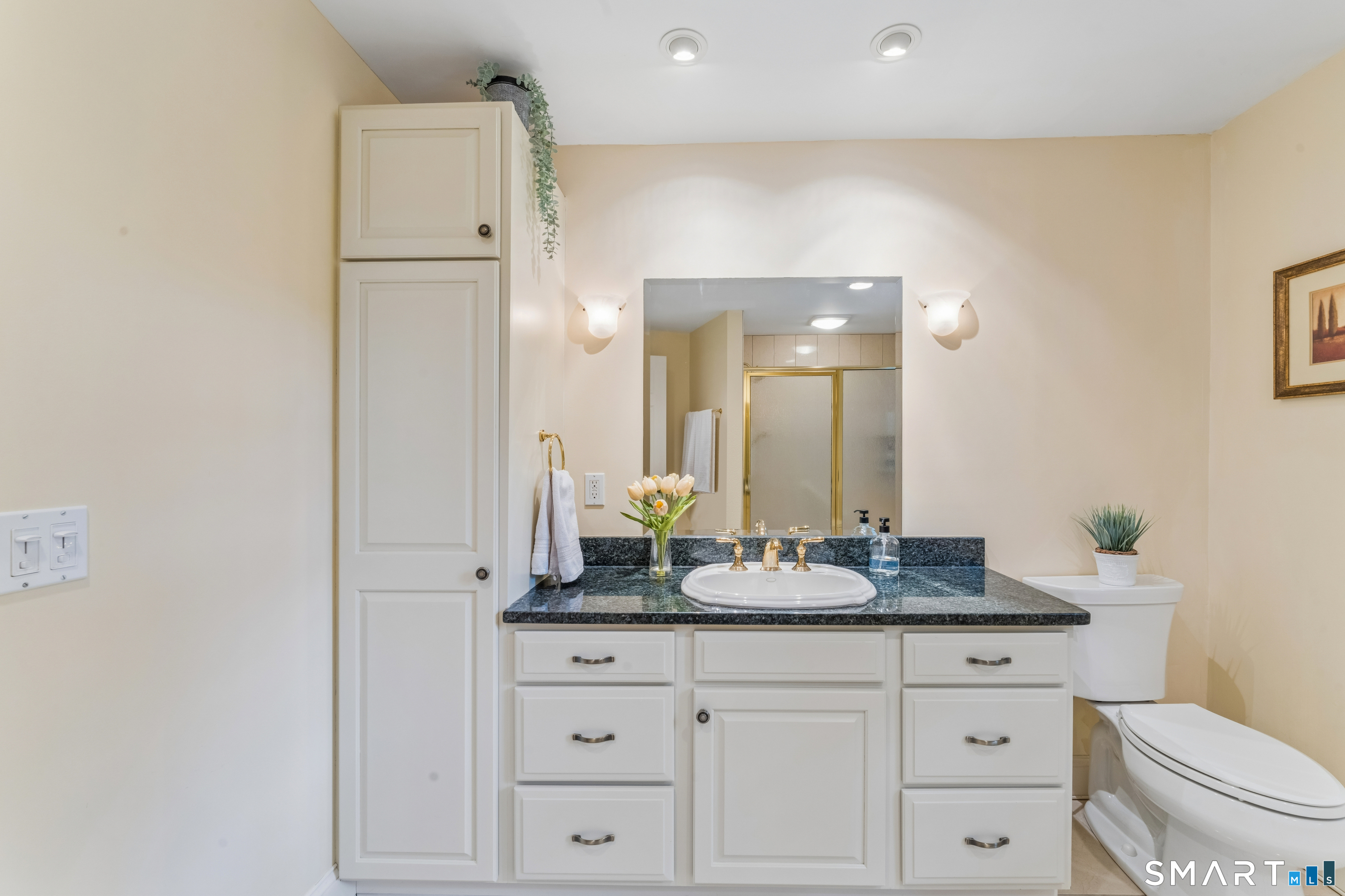 10 Metacomet Road Farmington CT 06032