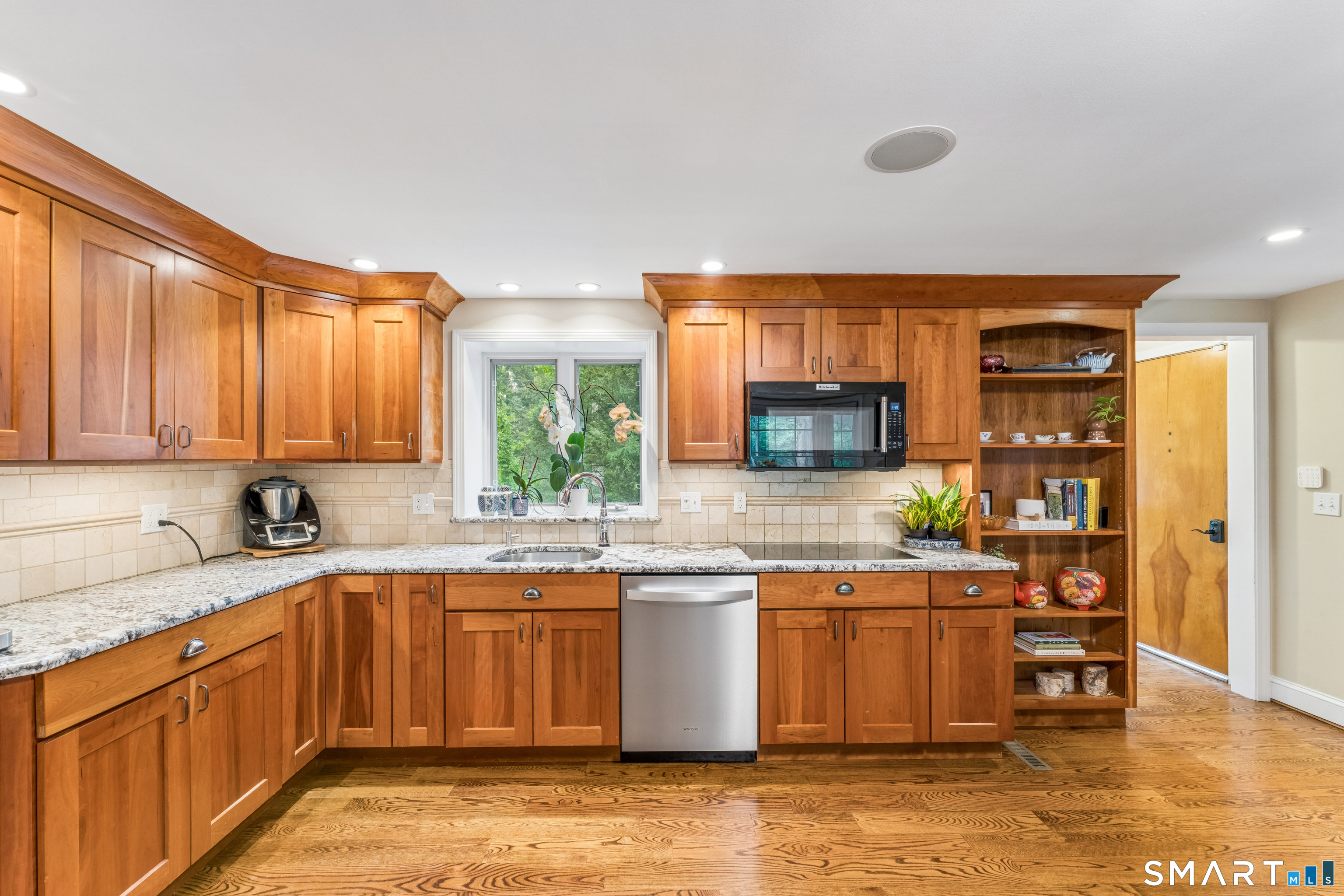 10 Metacomet Road Farmington CT 06032