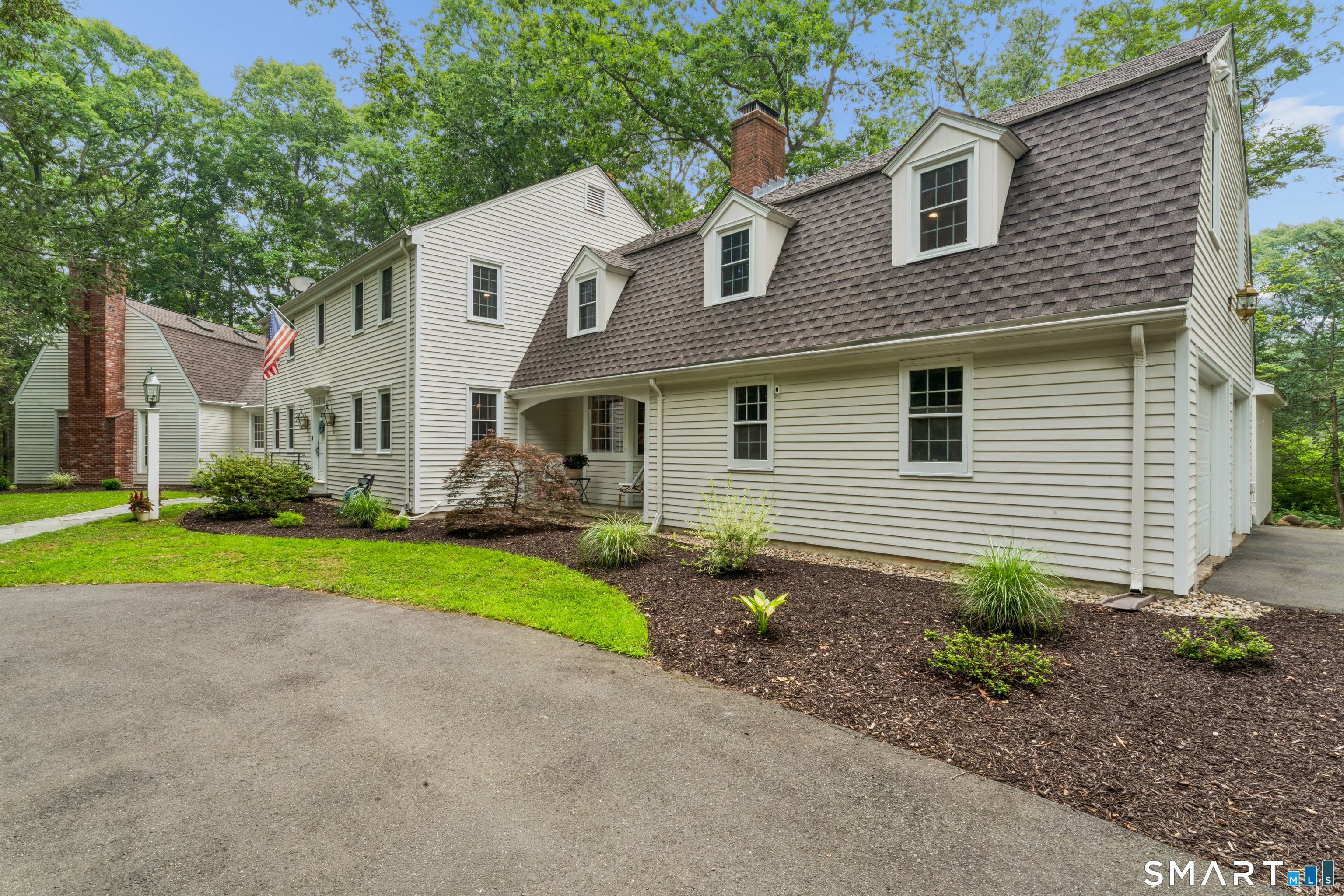 10 Metacomet Road Farmington CT 06032