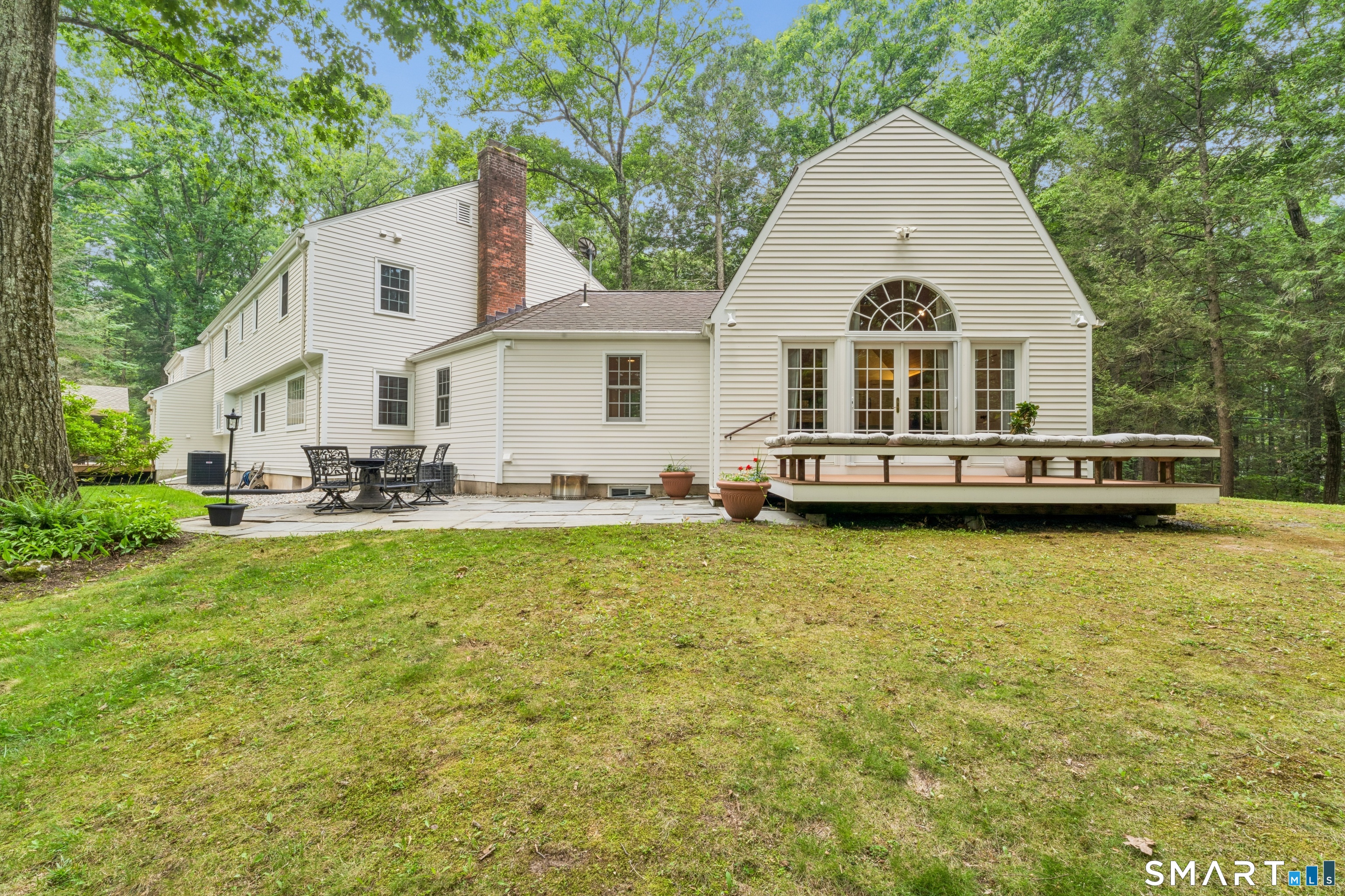 10 Metacomet Road Farmington CT 06032