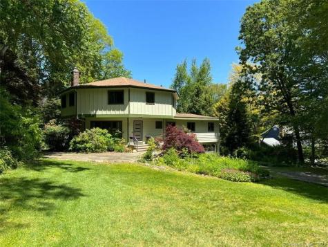 25 Coachman Pike Ledyard CT 06339