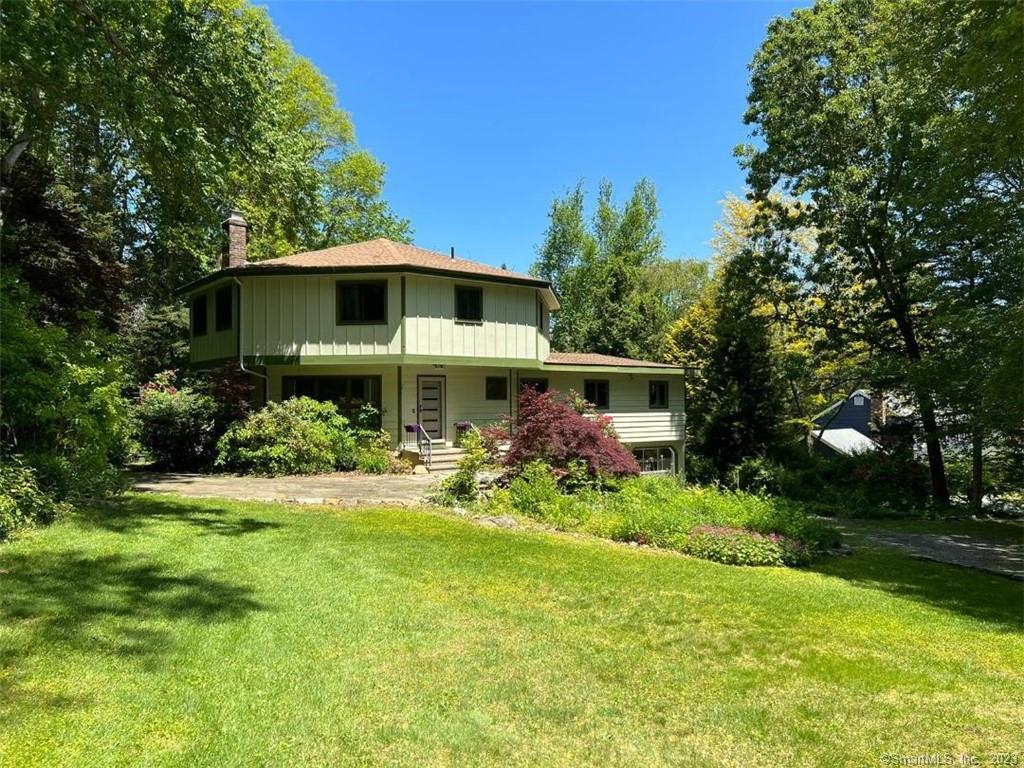 25 Coachman Pike Ledyard CT 06339