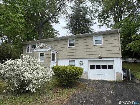 665 Bradley Street East Haven CT 06512