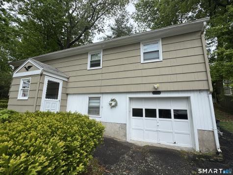 665 Bradley Street East Haven CT 06512