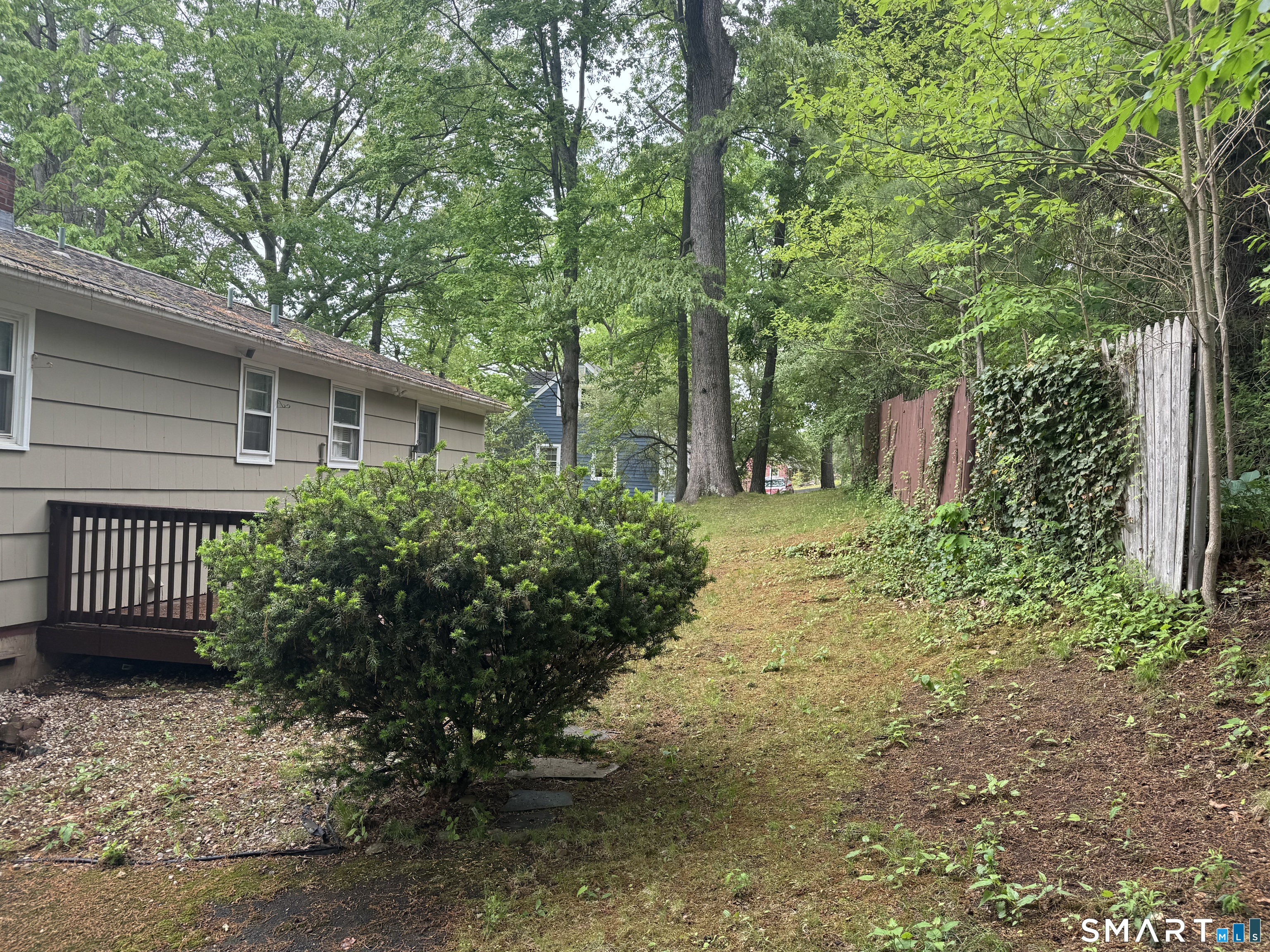 665 Bradley Street East Haven CT 06512
