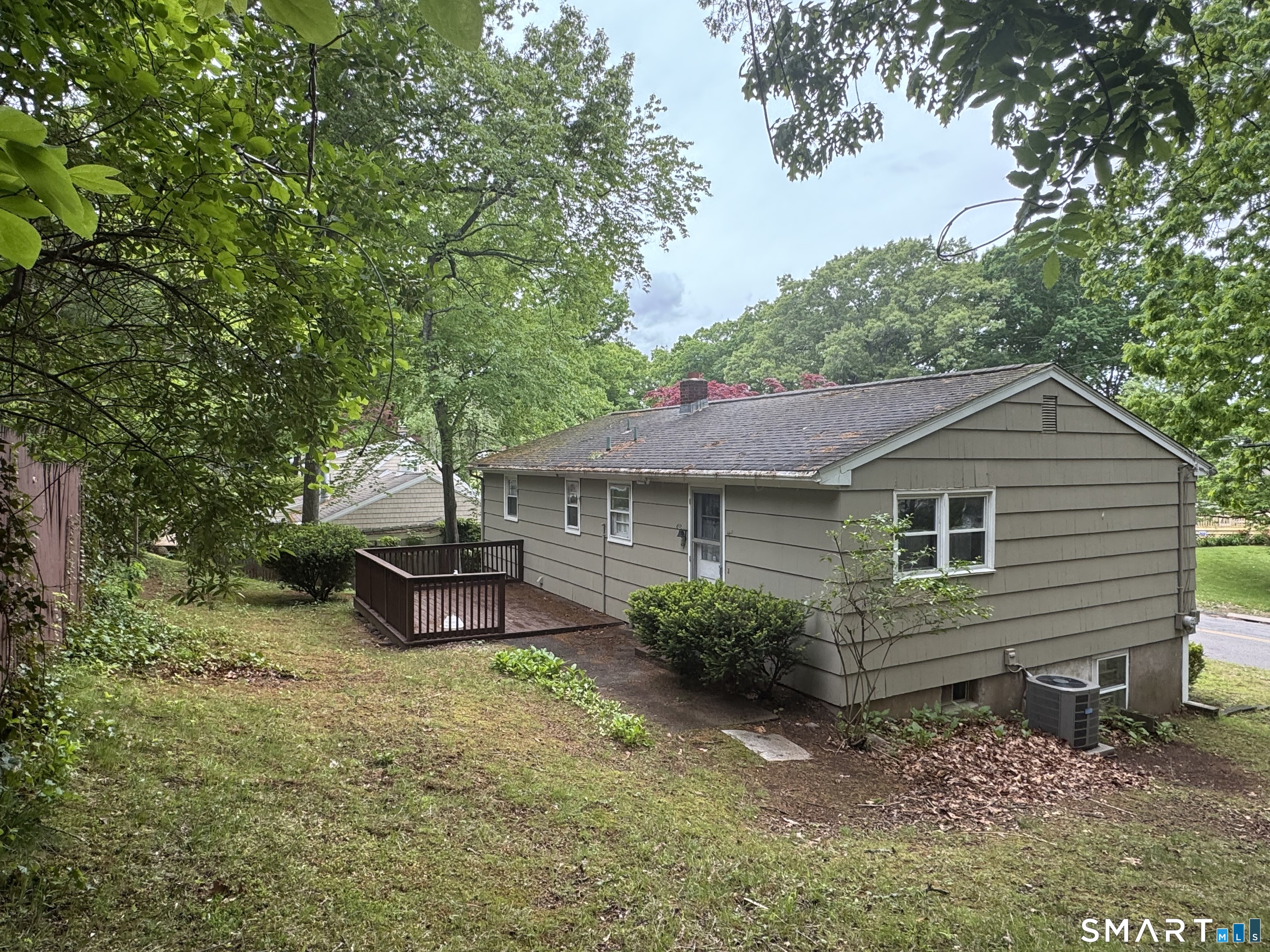 665 Bradley Street East Haven CT 06512