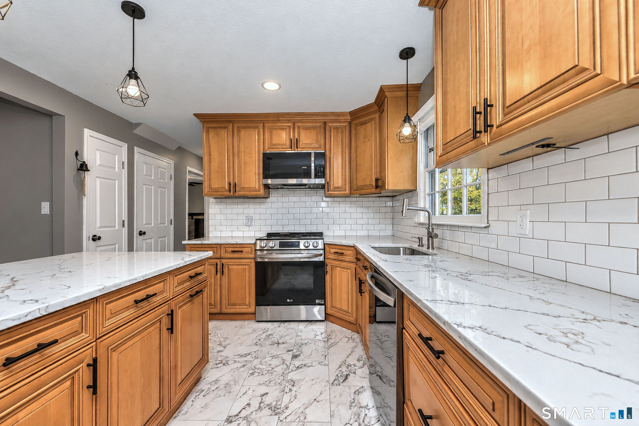 131 Pepper Tree Hill Lane Southbury CT 06488