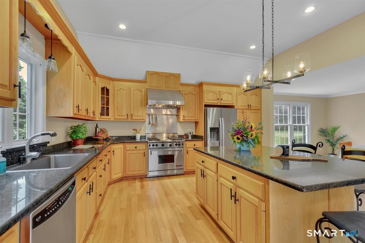 34 Collier Road Wethersfield CT 06109