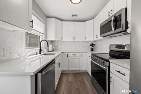 30 Apple Street Wallingford CT 06492