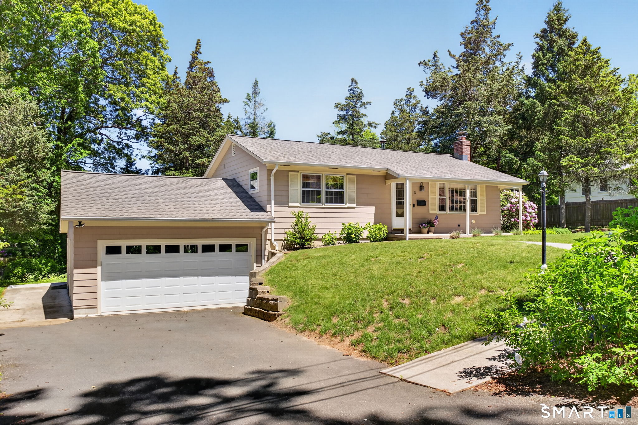 8 Liberty Ridge Clinton CT 06413