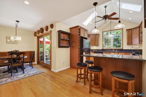 8 Liberty Ridge Clinton CT 06413