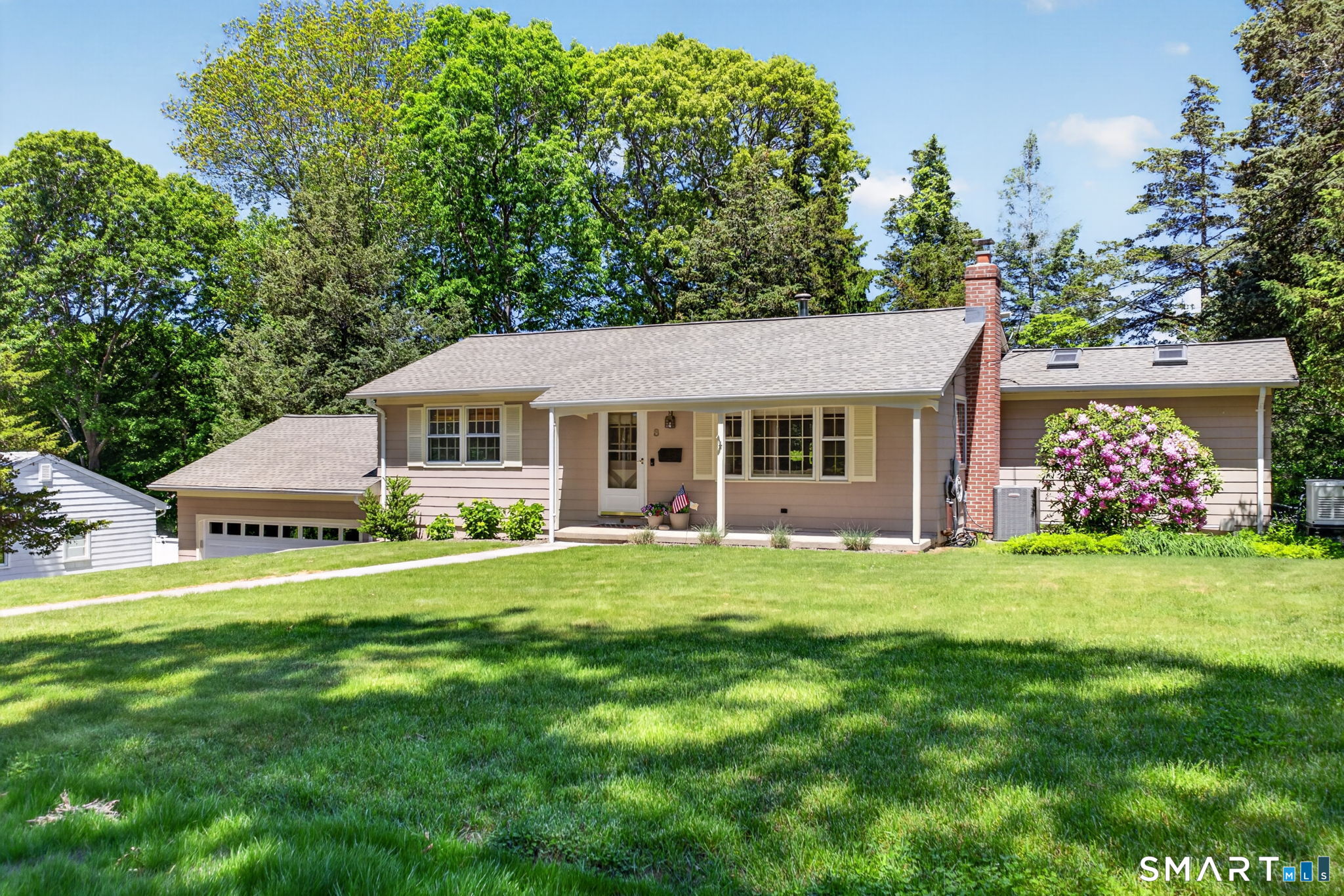 8 Liberty Ridge Clinton CT 06413