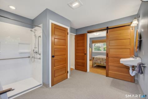8 Liberty Ridge Clinton CT 06413