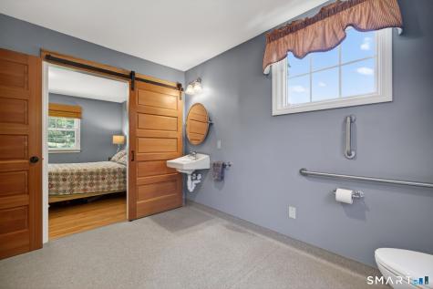 8 Liberty Ridge Clinton CT 06413