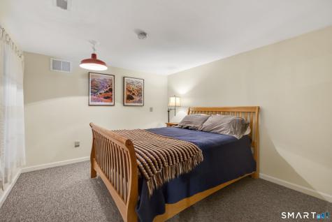 8 Liberty Ridge Clinton CT 06413