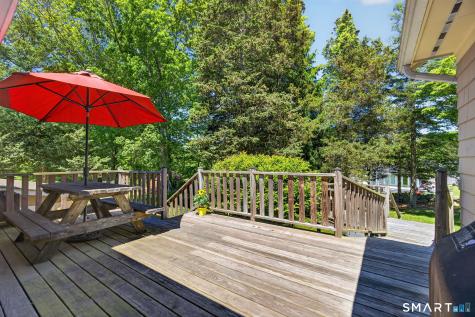 8 Liberty Ridge Clinton CT 06413