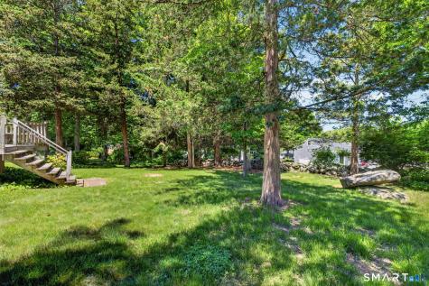 8 Liberty Ridge Clinton CT 06413