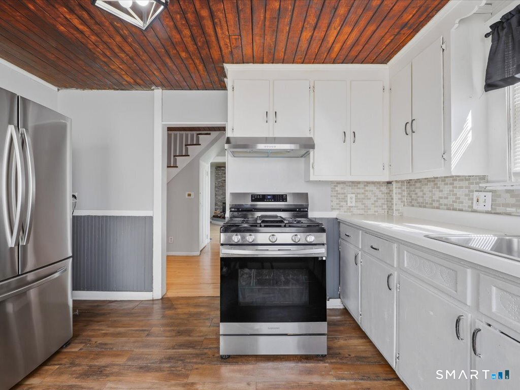 16 Grandview Terrace Portland CT 06480