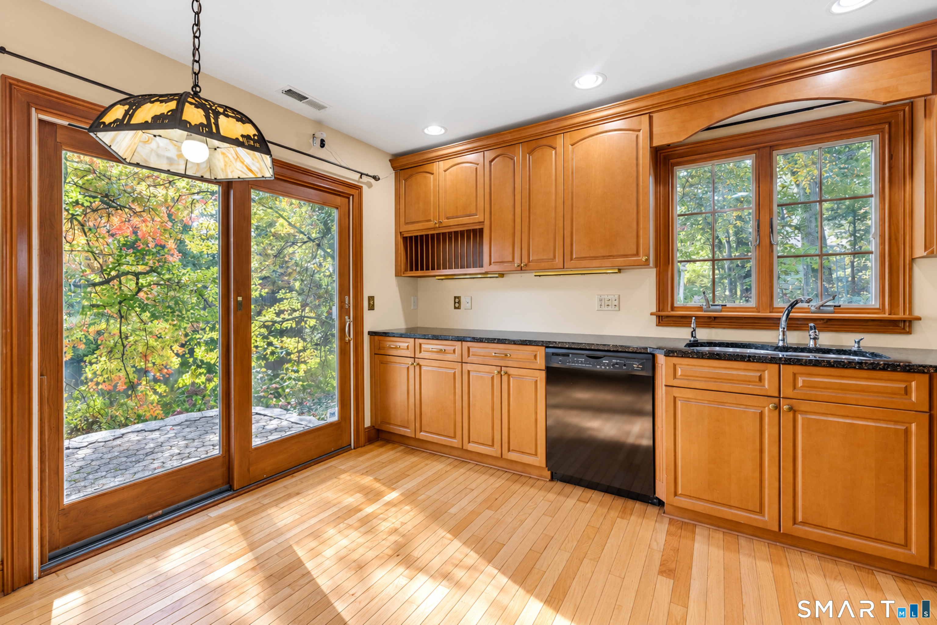 211 Phipps Drive West Haven CT 06516