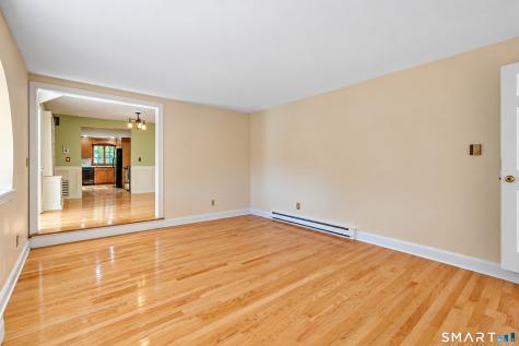 211 Phipps Drive West Haven CT 06516