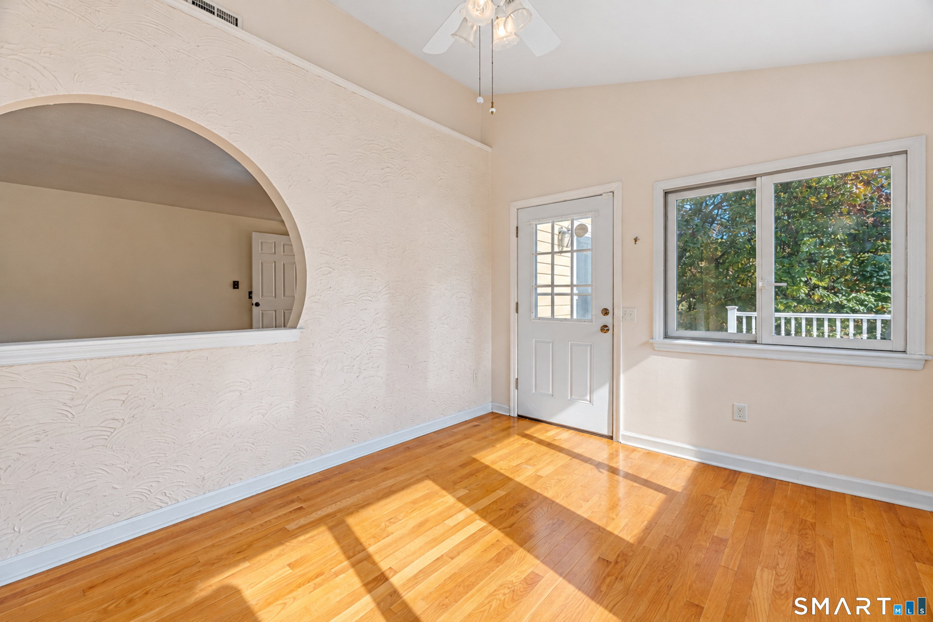 211 Phipps Drive West Haven CT 06516