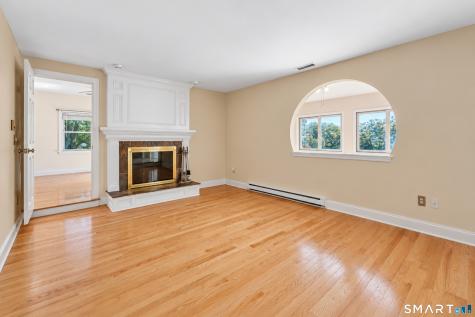 211 Phipps Drive West Haven CT 06516