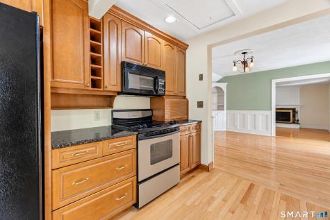 211 Phipps Drive West Haven CT 06516