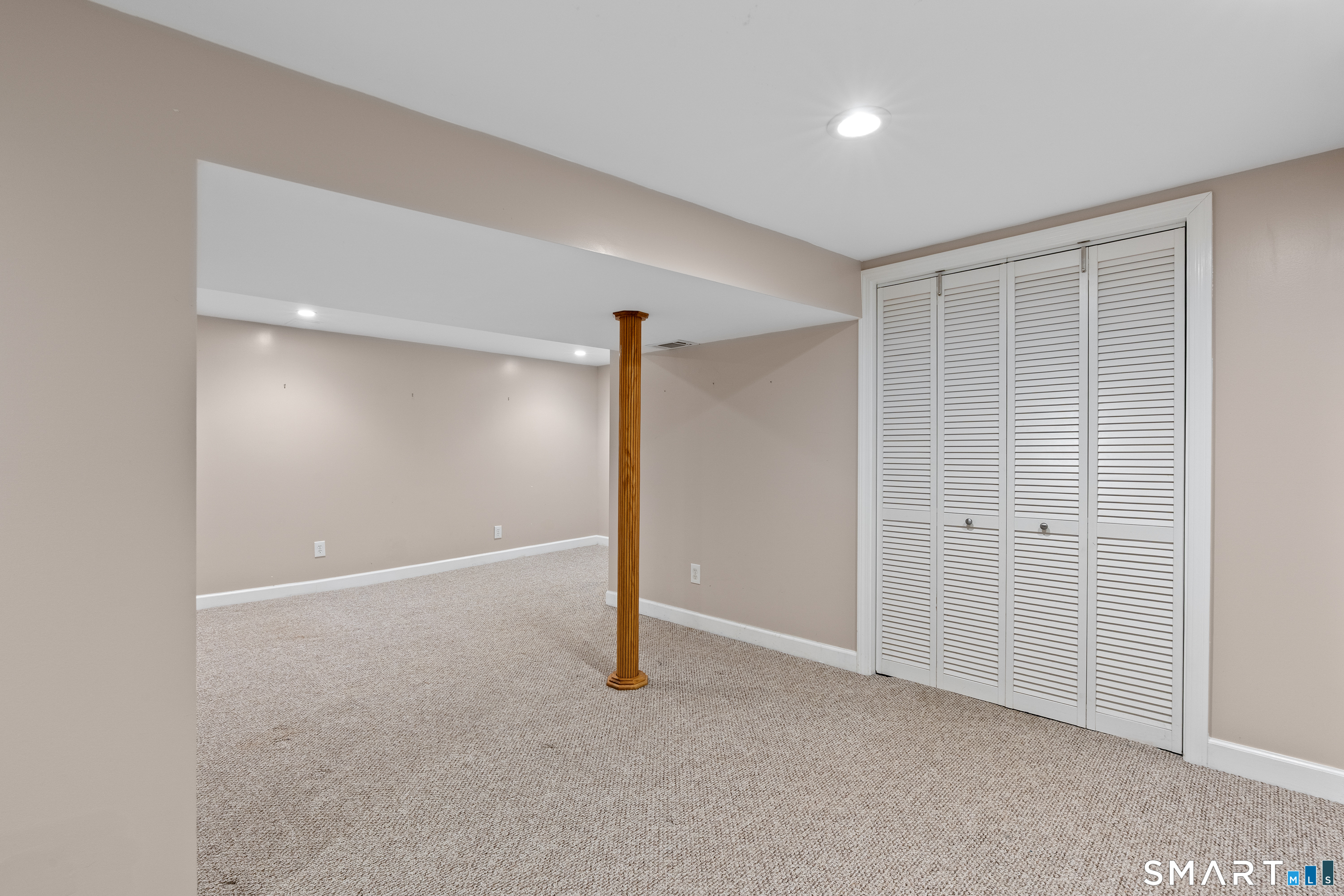 20 Seneca Road West Hartford CT 06117