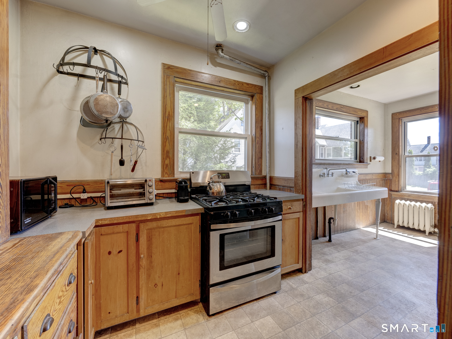 81 Chestnut Street Windham CT 06226