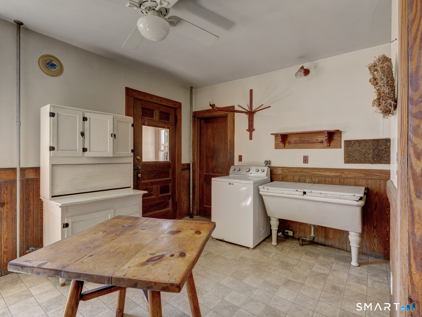 81 Chestnut Street Windham CT 06226