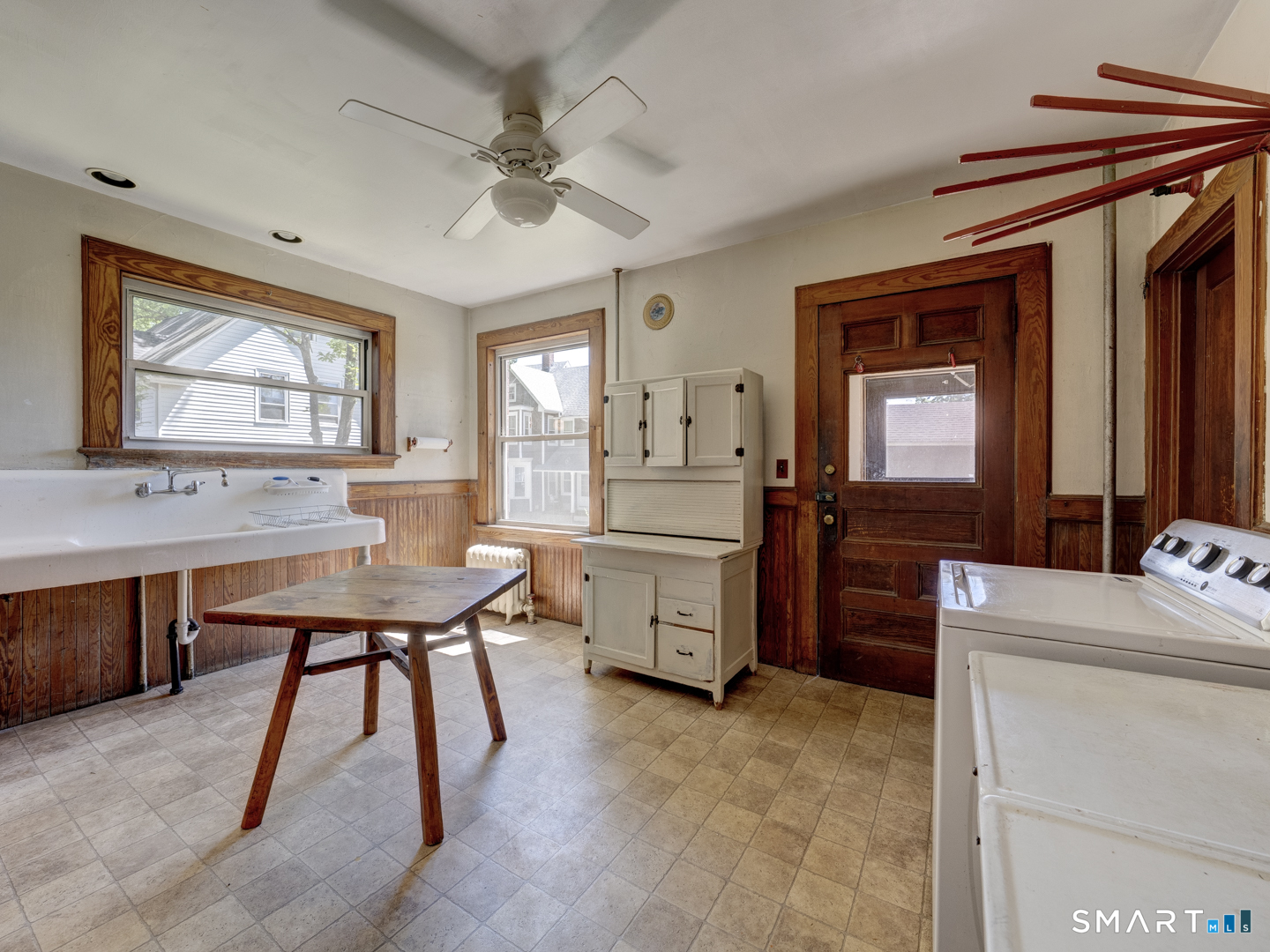 81 Chestnut Street Windham CT 06226