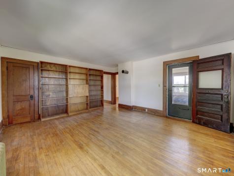 81 Chestnut Street Windham CT 06226