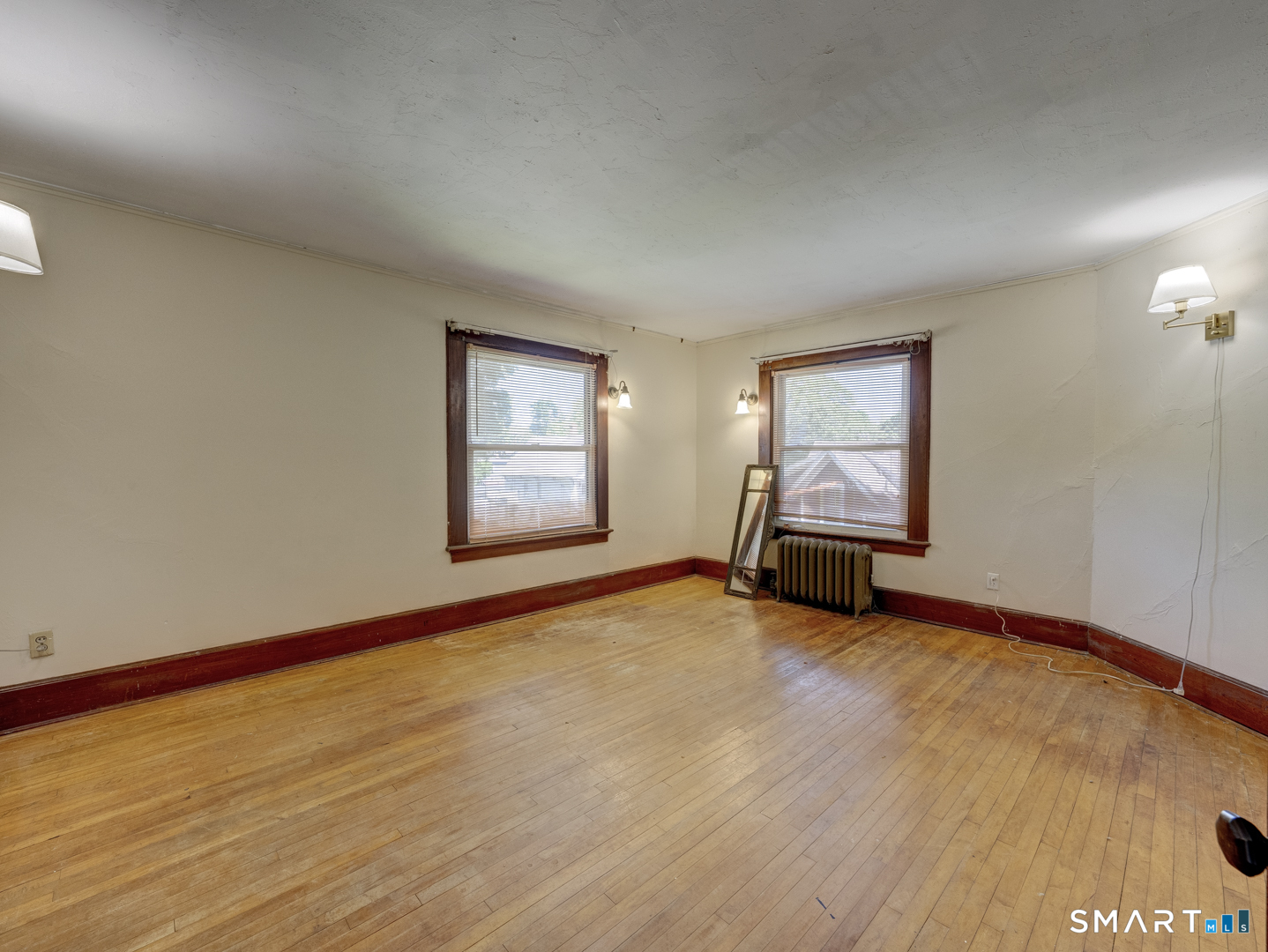 81 Chestnut Street Windham CT 06226