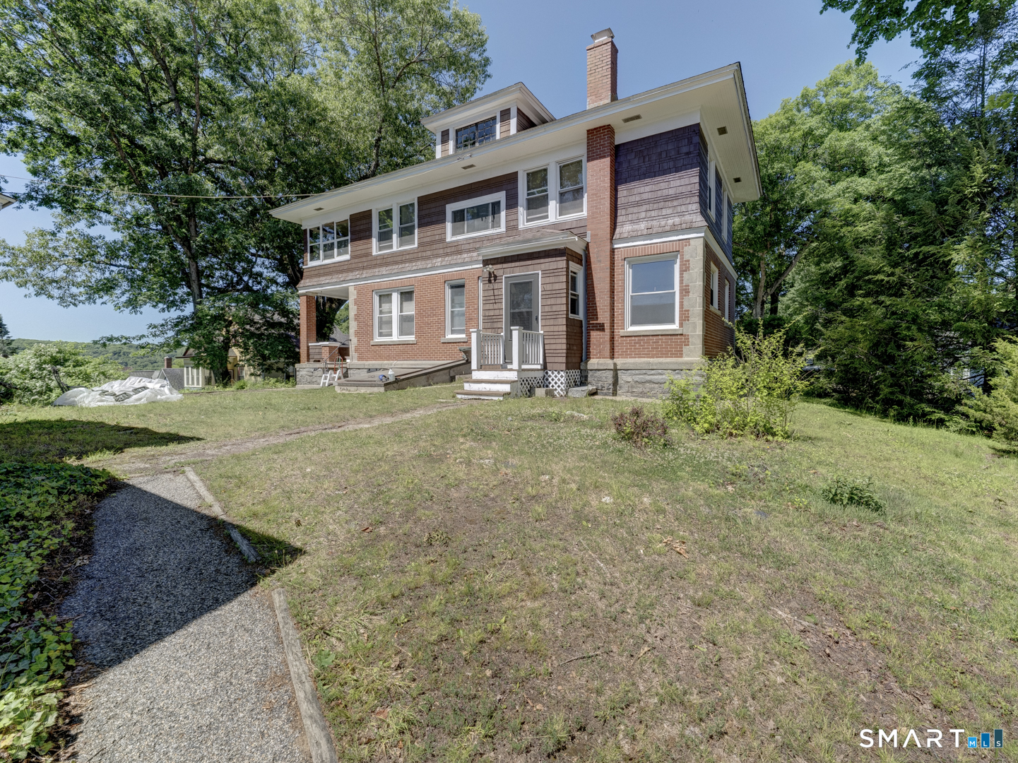 81 Chestnut Street Windham CT 06226