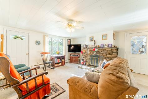 21 Fairmount Street Putnam CT 06260