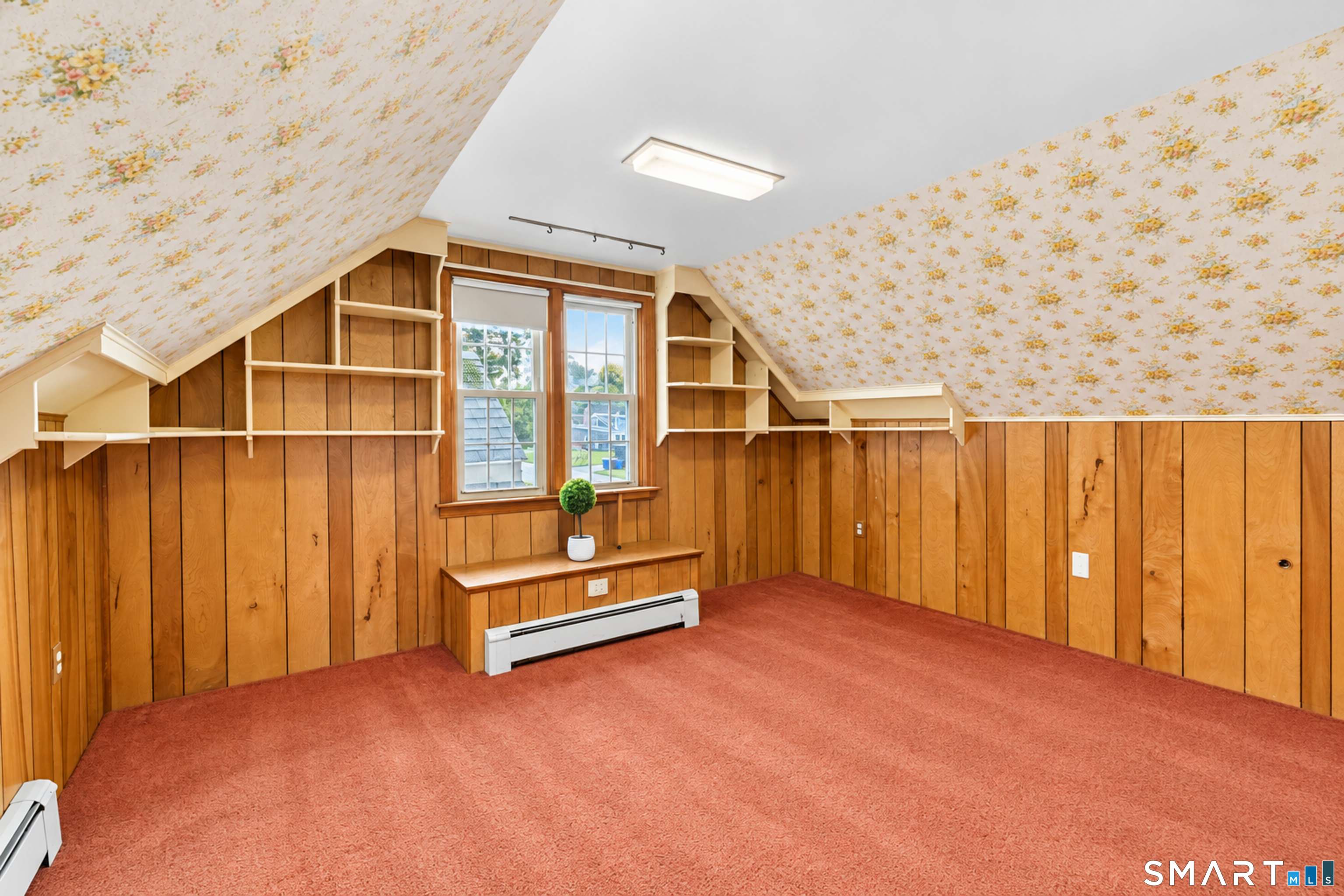 27 Queen Street Enfield CT 06082