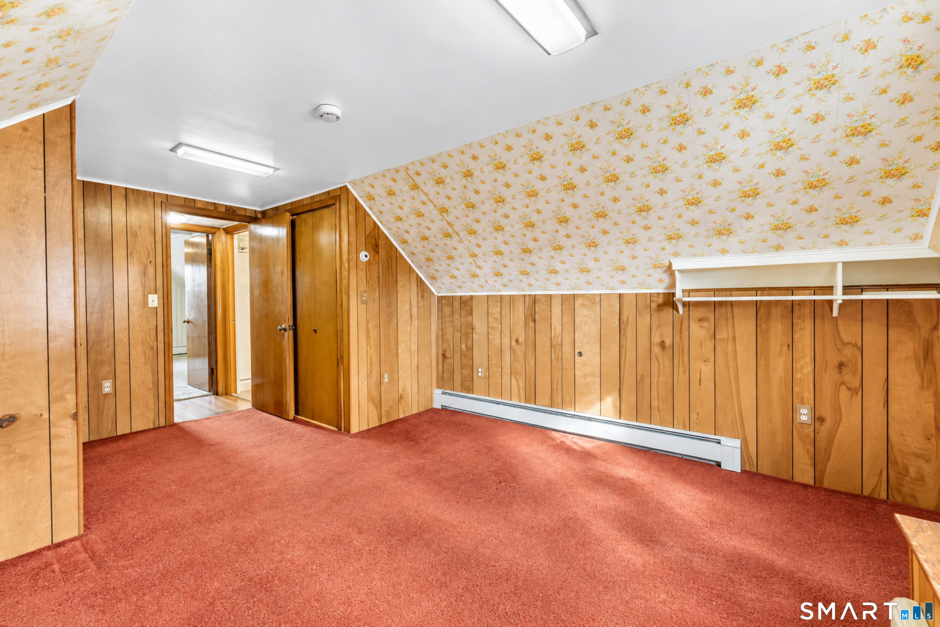 27 Queen Street Enfield CT 06082