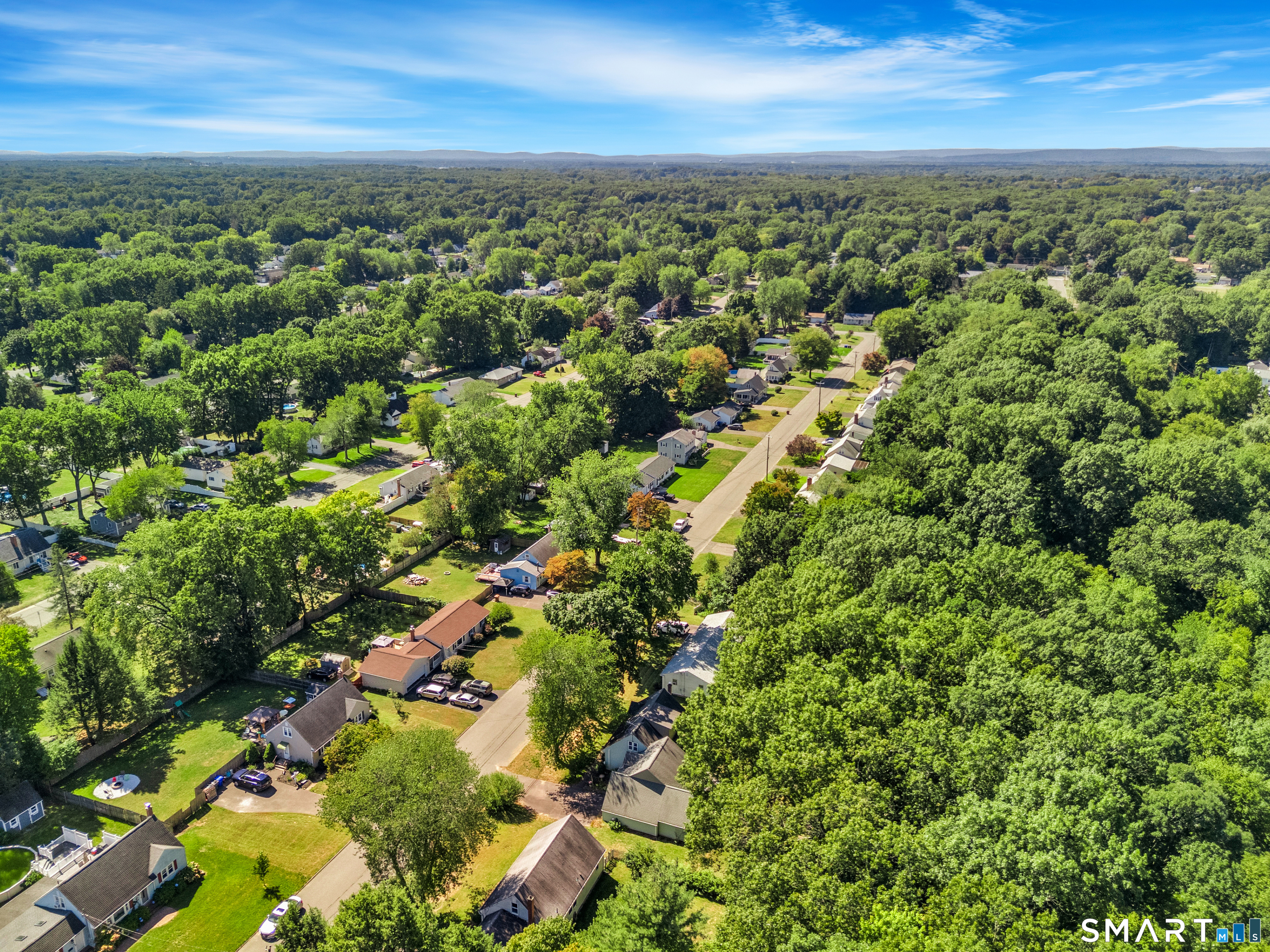 27 Queen Street Enfield CT 06082