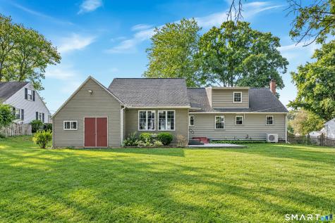 27 Queen Street Enfield CT 06082