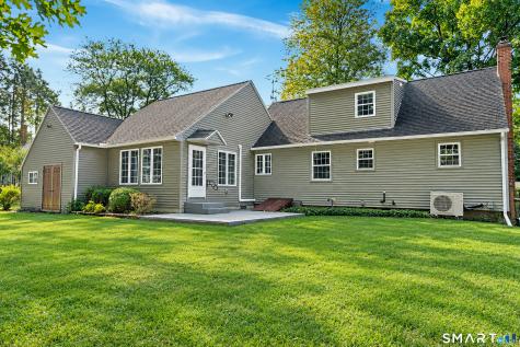 27 Queen Street Enfield CT 06082