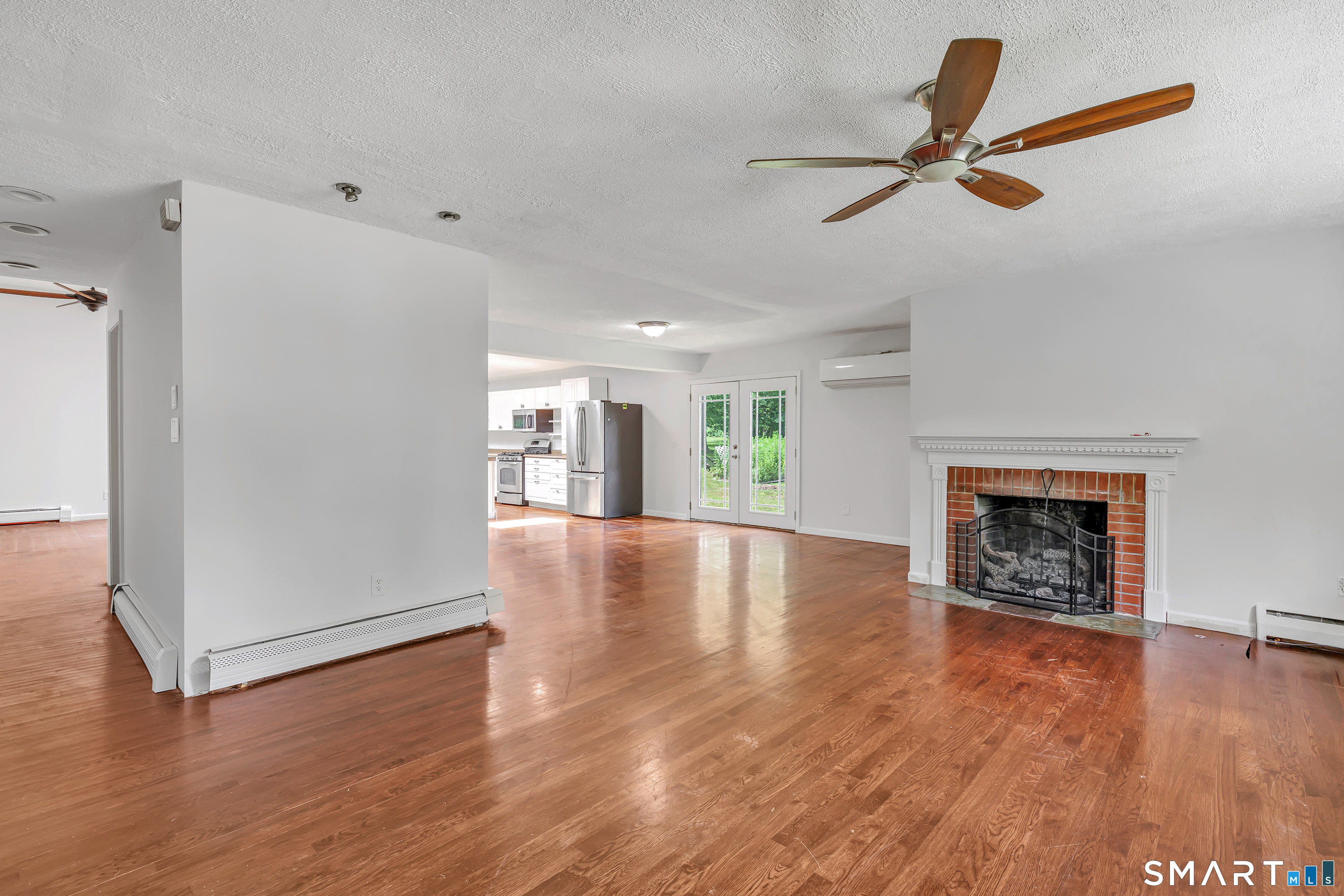 17 Woodlawn Road Monroe CT 06468