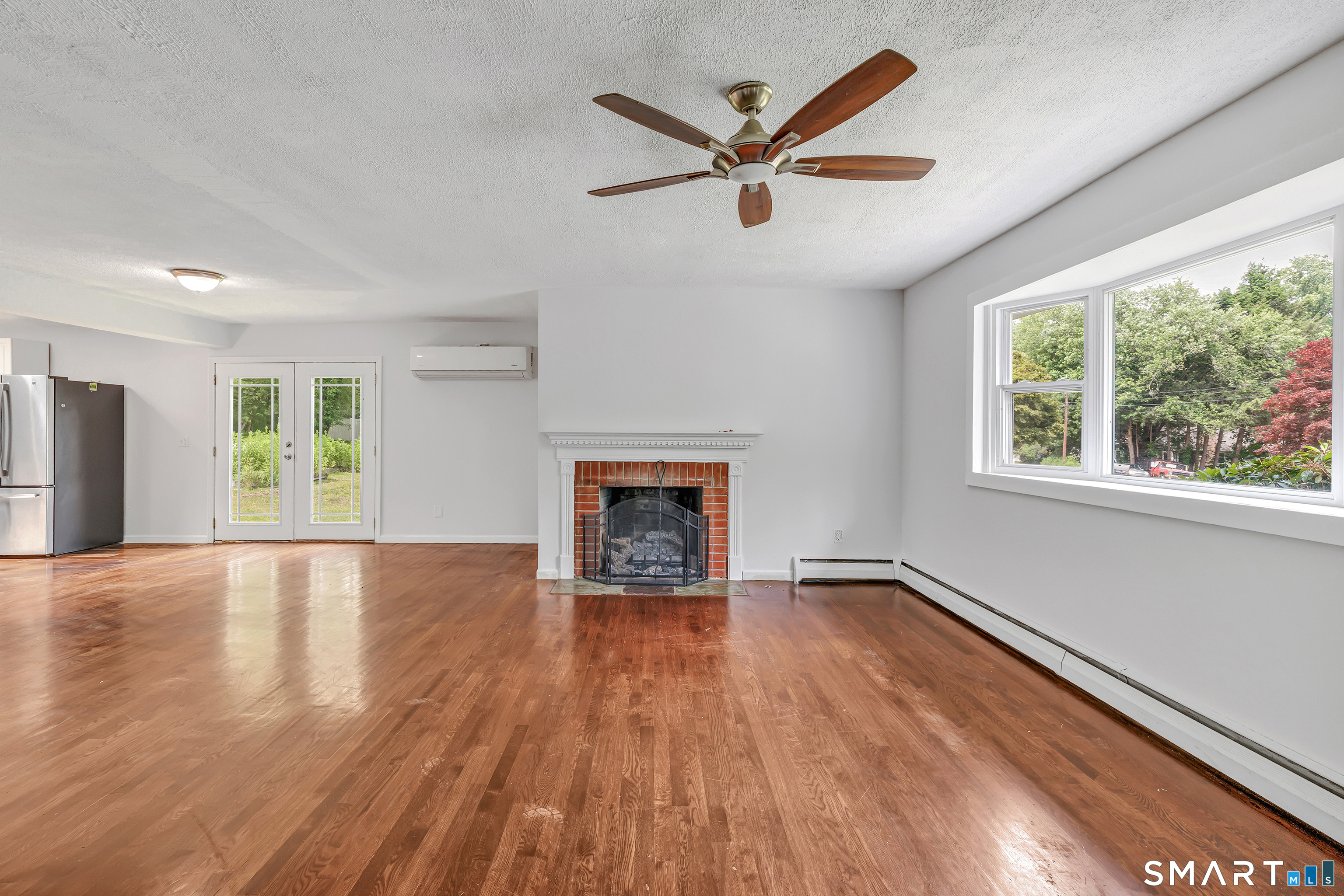 17 Woodlawn Road Monroe CT 06468