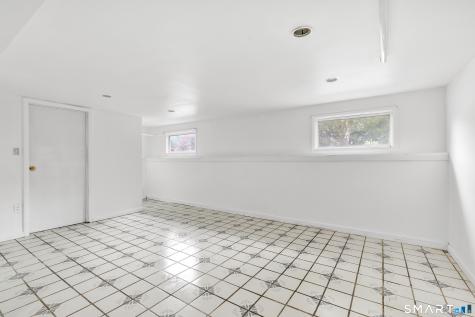 17 Woodlawn Road Monroe CT 06468