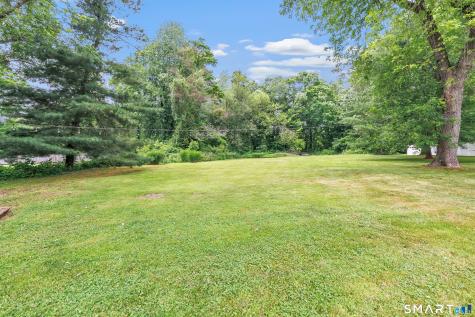 17 Woodlawn Road Monroe CT 06468