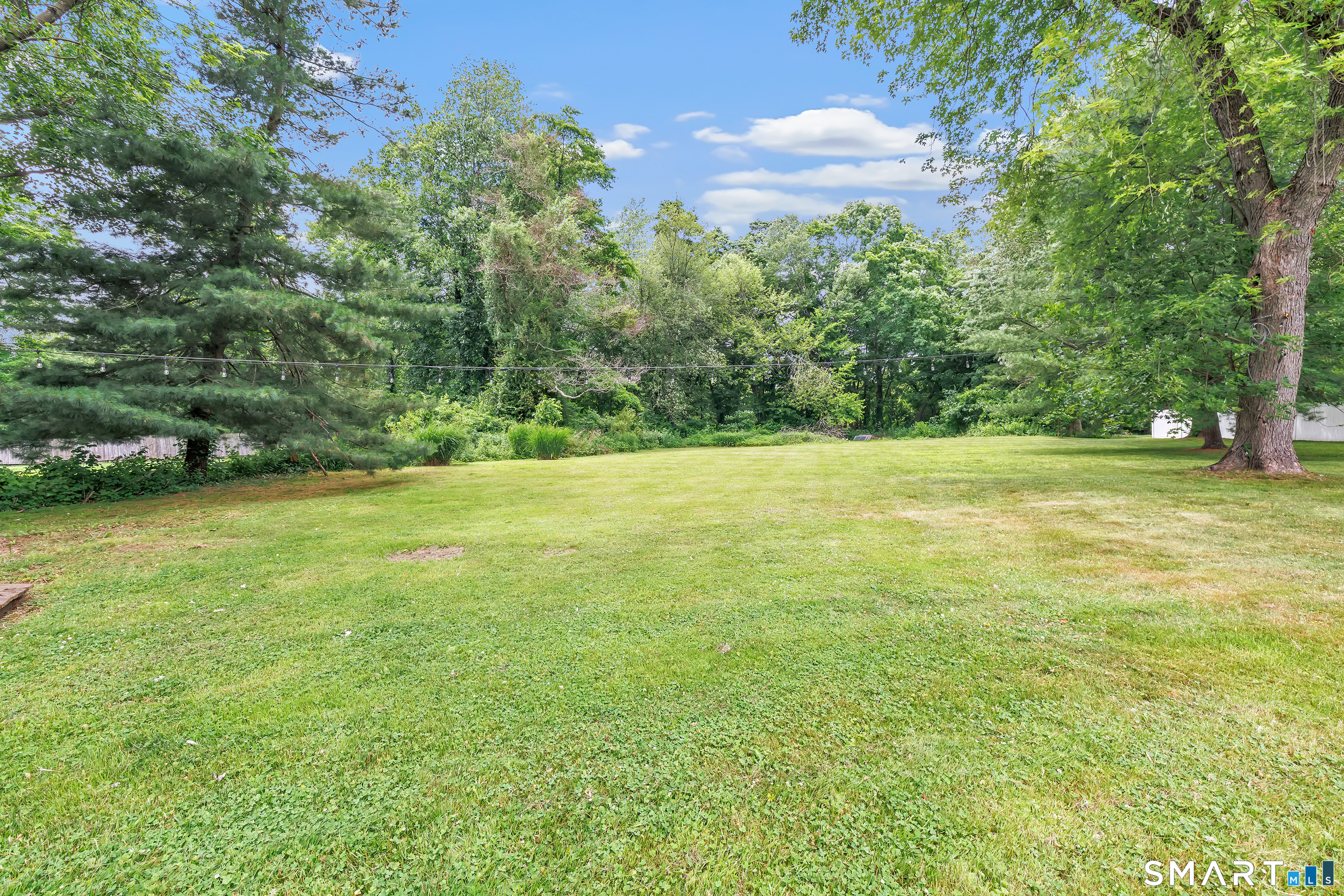 17 Woodlawn Road Monroe CT 06468