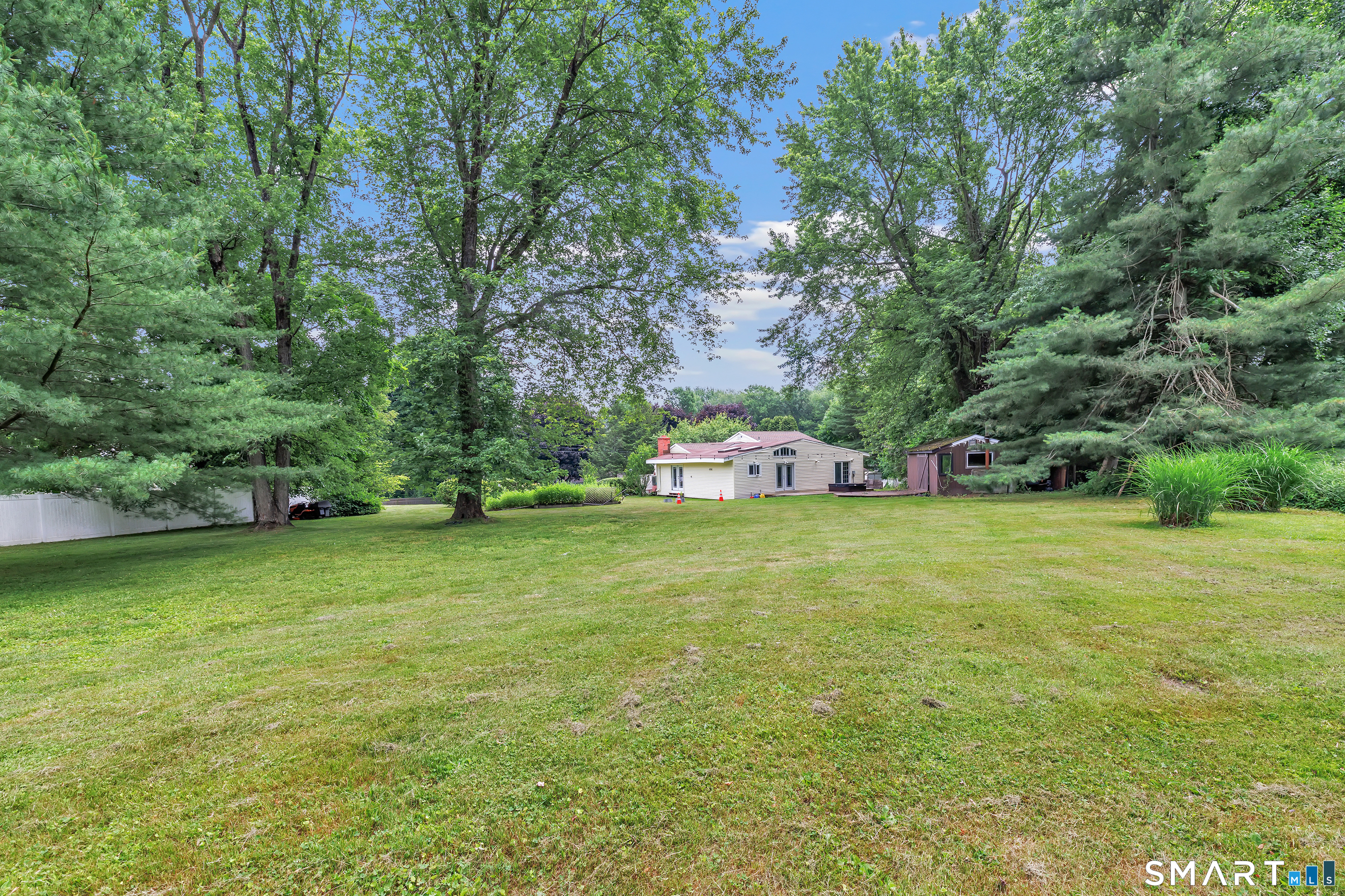 17 Woodlawn Road Monroe CT 06468